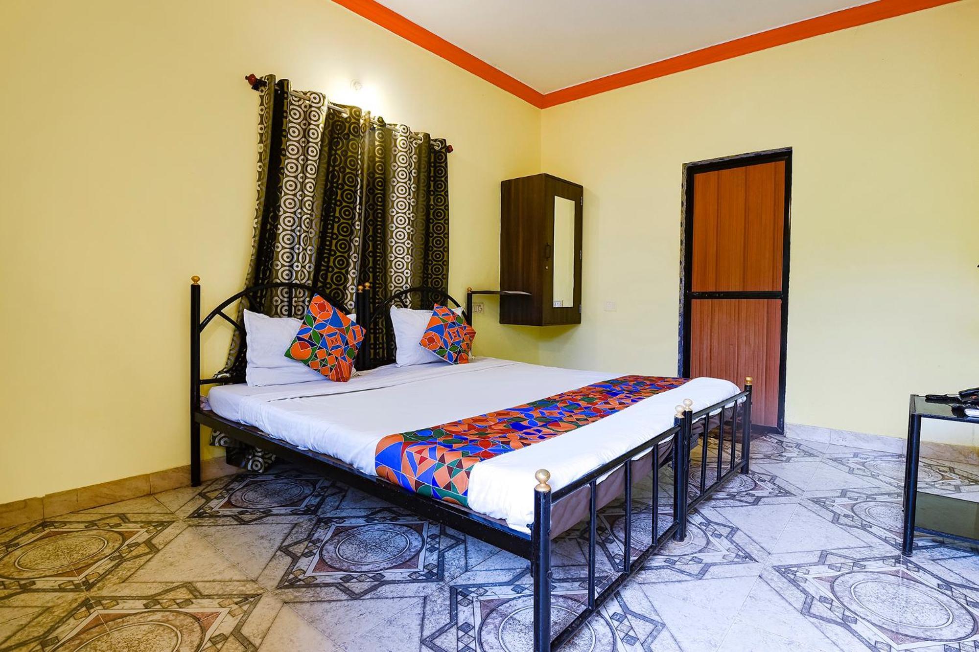 Fabhotel Joaquim Beachside Resort - Nr Tito'S Lane, Baga Beach 외부 사진
