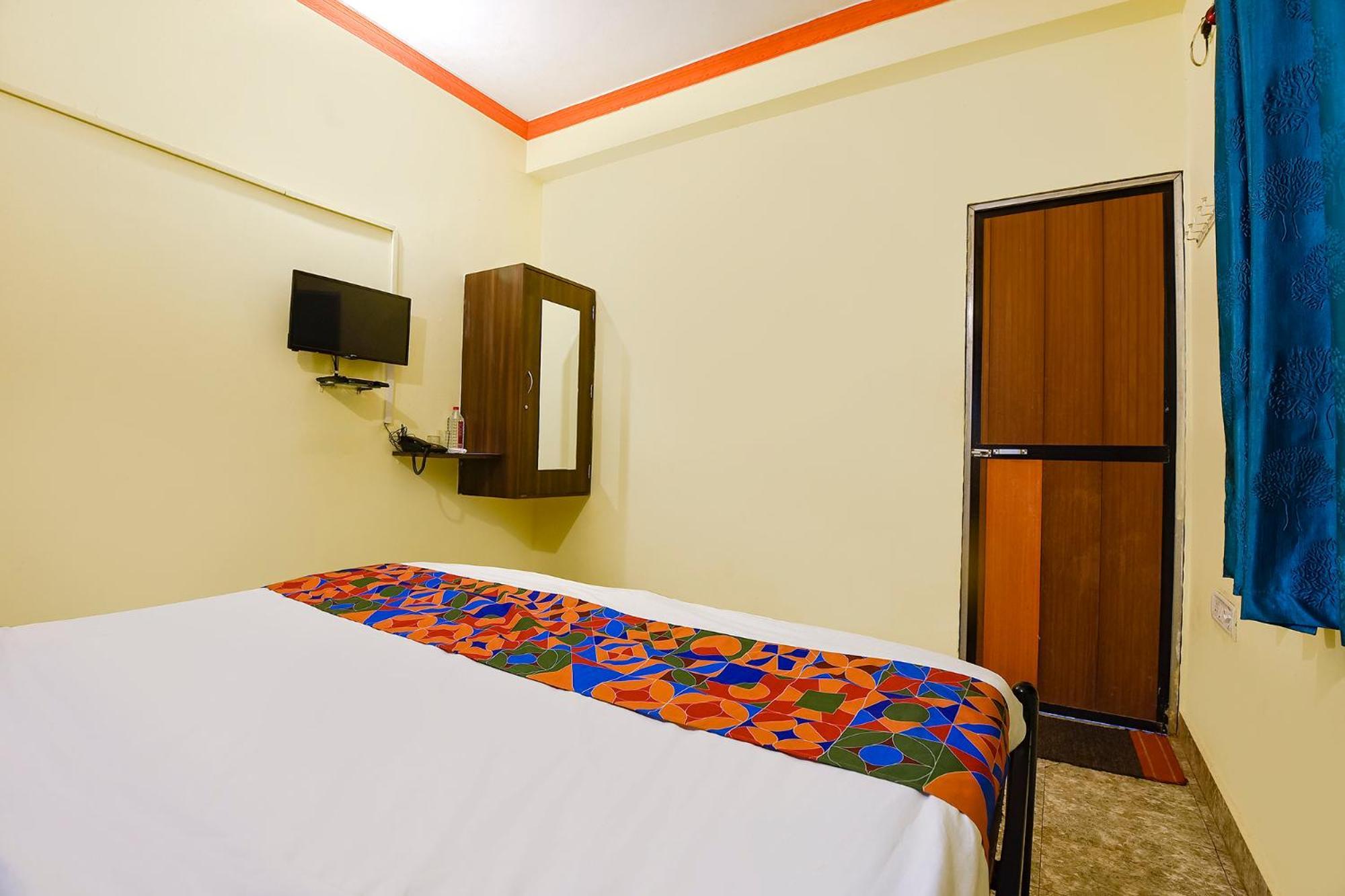 Fabhotel Joaquim Beachside Resort - Nr Tito'S Lane, Baga Beach 외부 사진