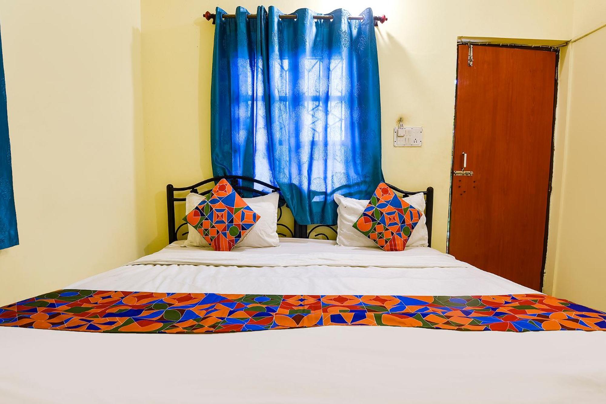 Fabhotel Joaquim Beachside Resort - Nr Tito'S Lane, Baga Beach 외부 사진